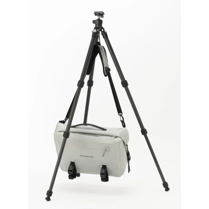 ドライ カメラショルダーバッグ L | Montbell Japan