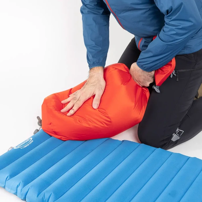 ポンプ スタッフバッグ 30L | Montbell Europe