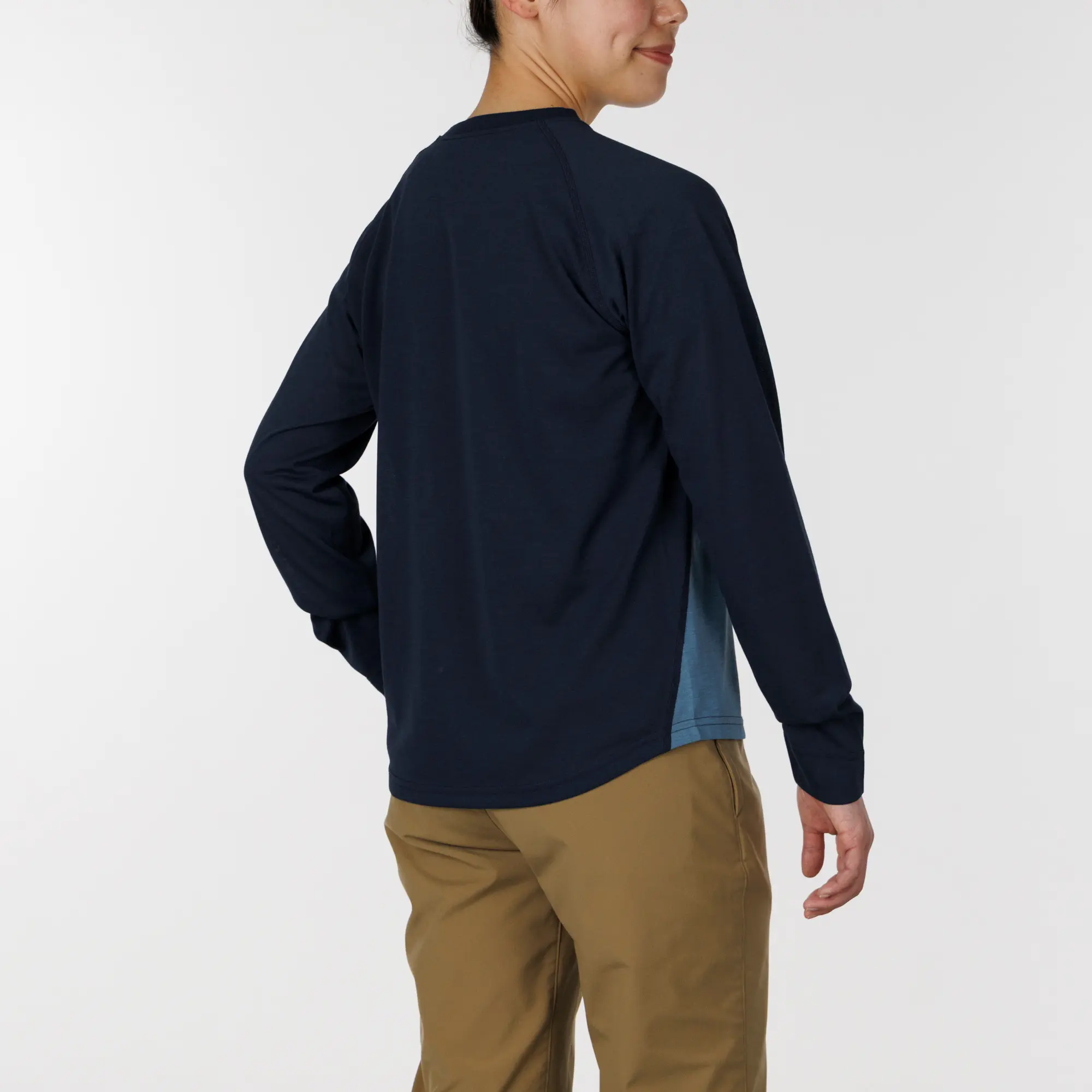 WIC.ラグラン ロングスリーブT Women's | Montbell Japan