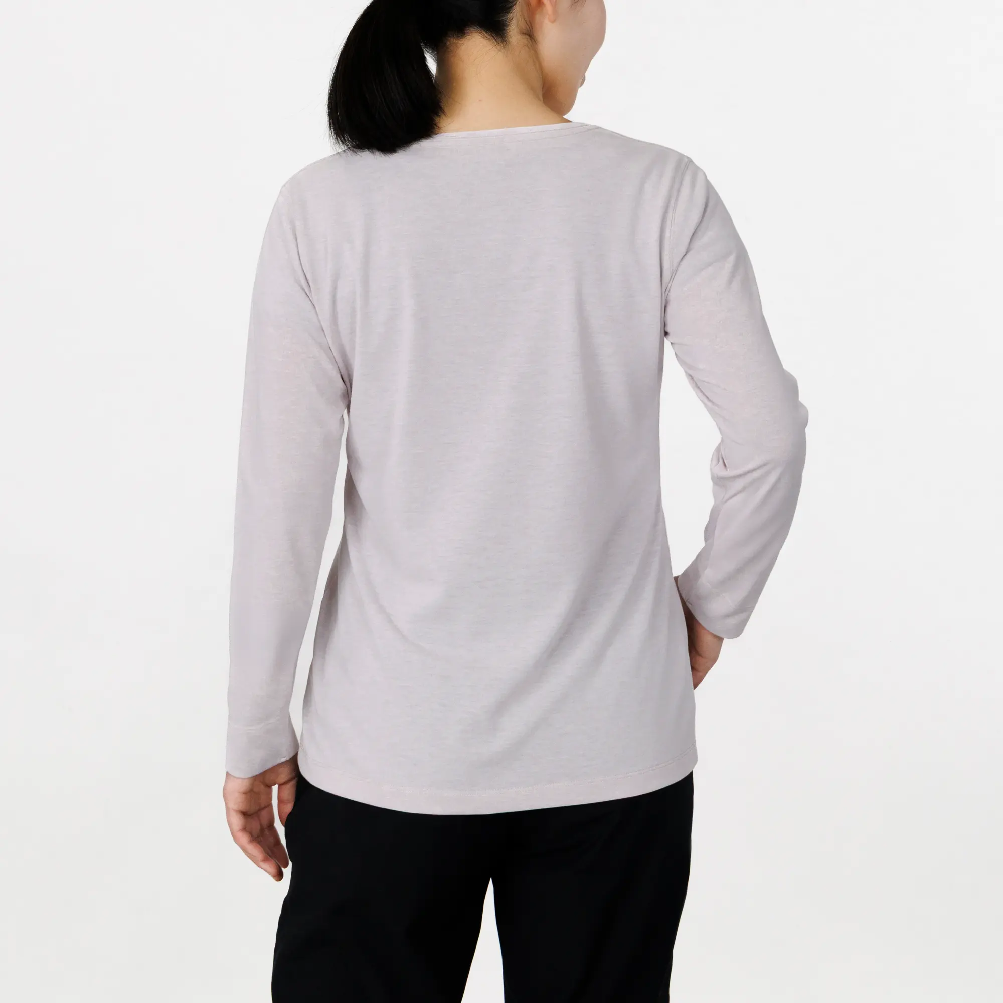 WIC.スリム ロングスリーブT Women's | Montbell Japan