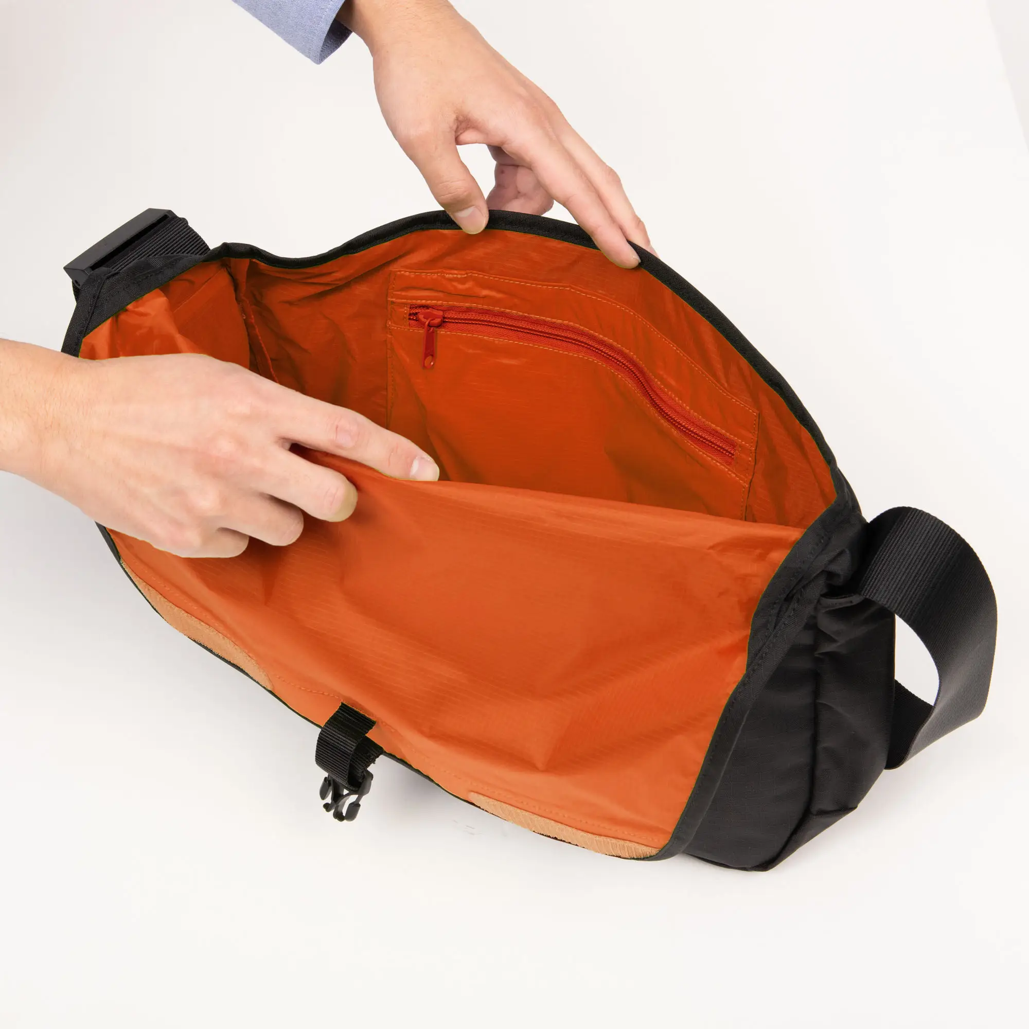 Bernina Flap Shoulder L | Montbell Japan