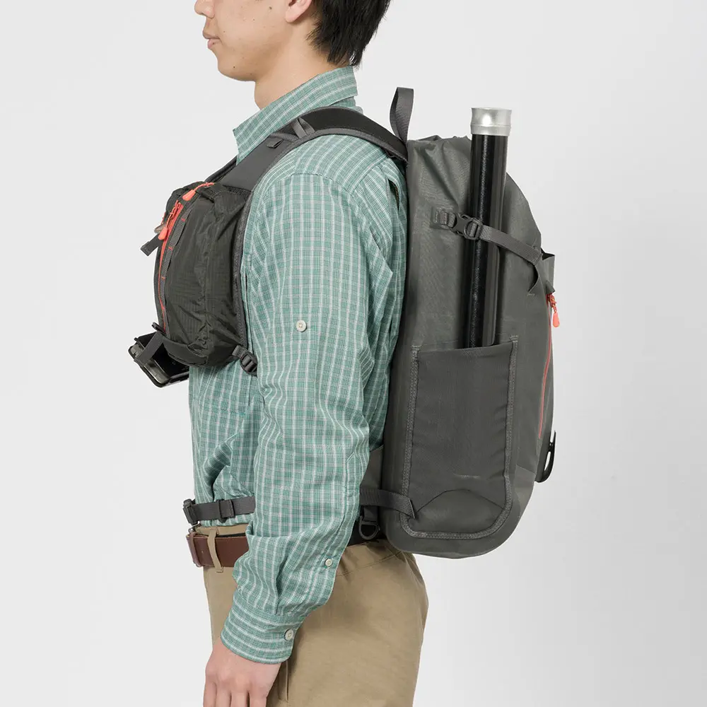 ドライ アングラーパック 25 | Montbell Japan