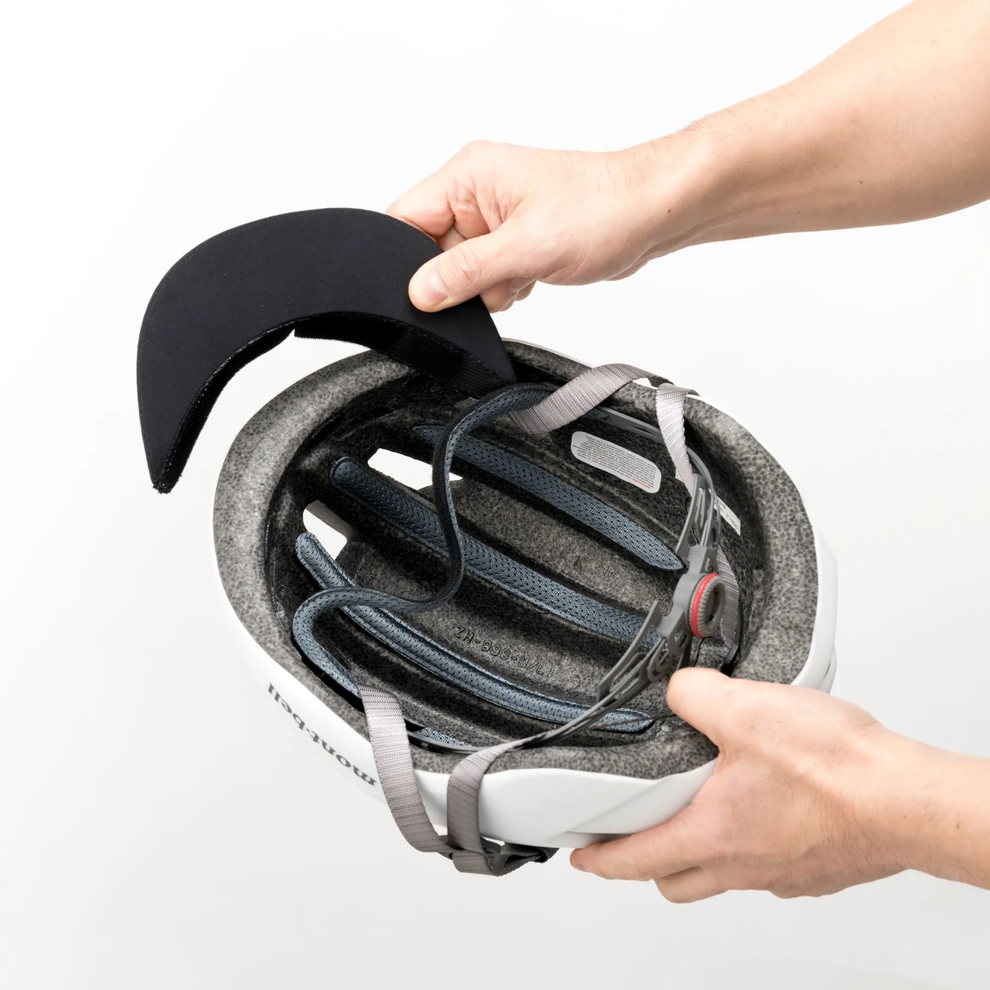 ヘルメットバイザー | Montbell Europe