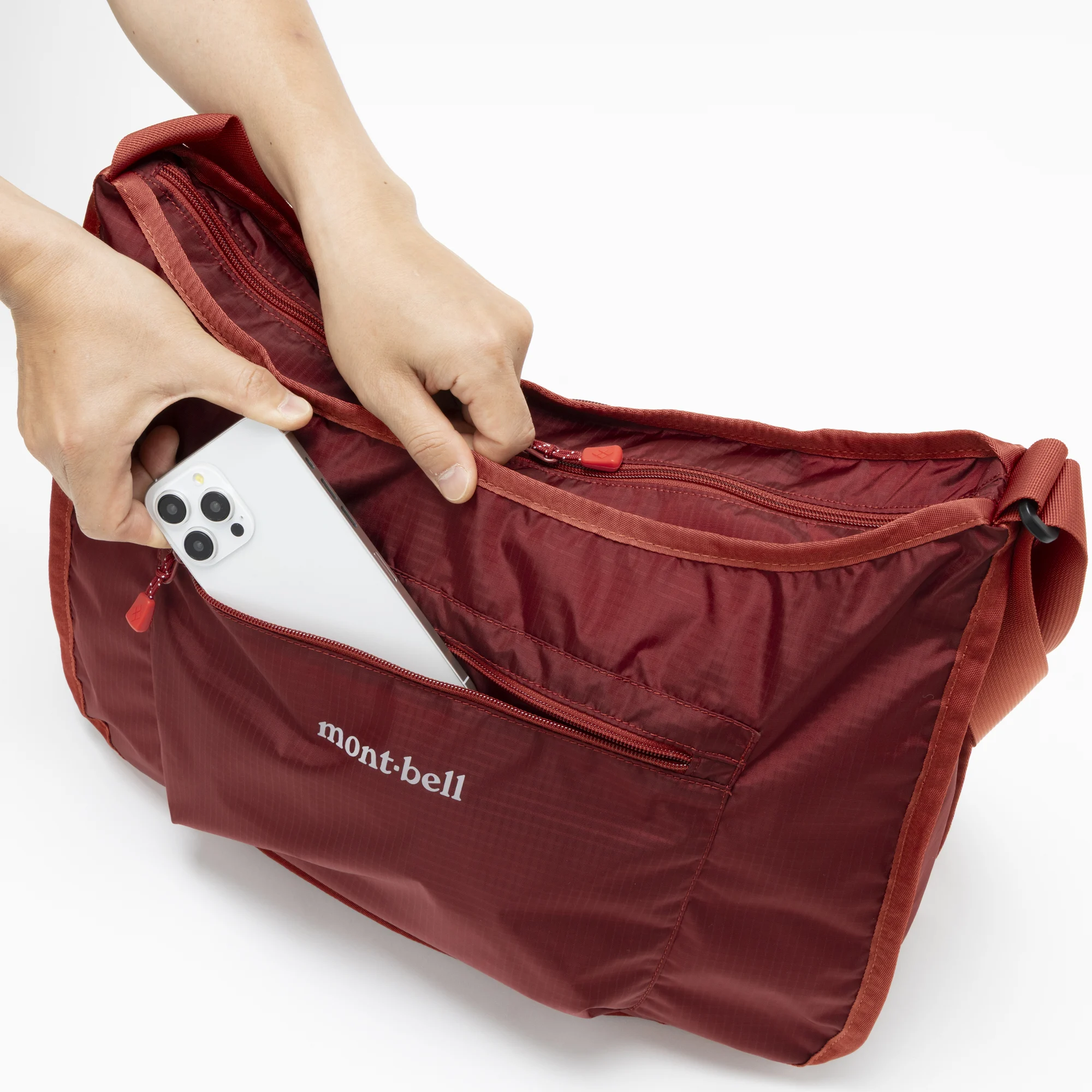 Light Weight Shoulder Bag M | Montbell Japan