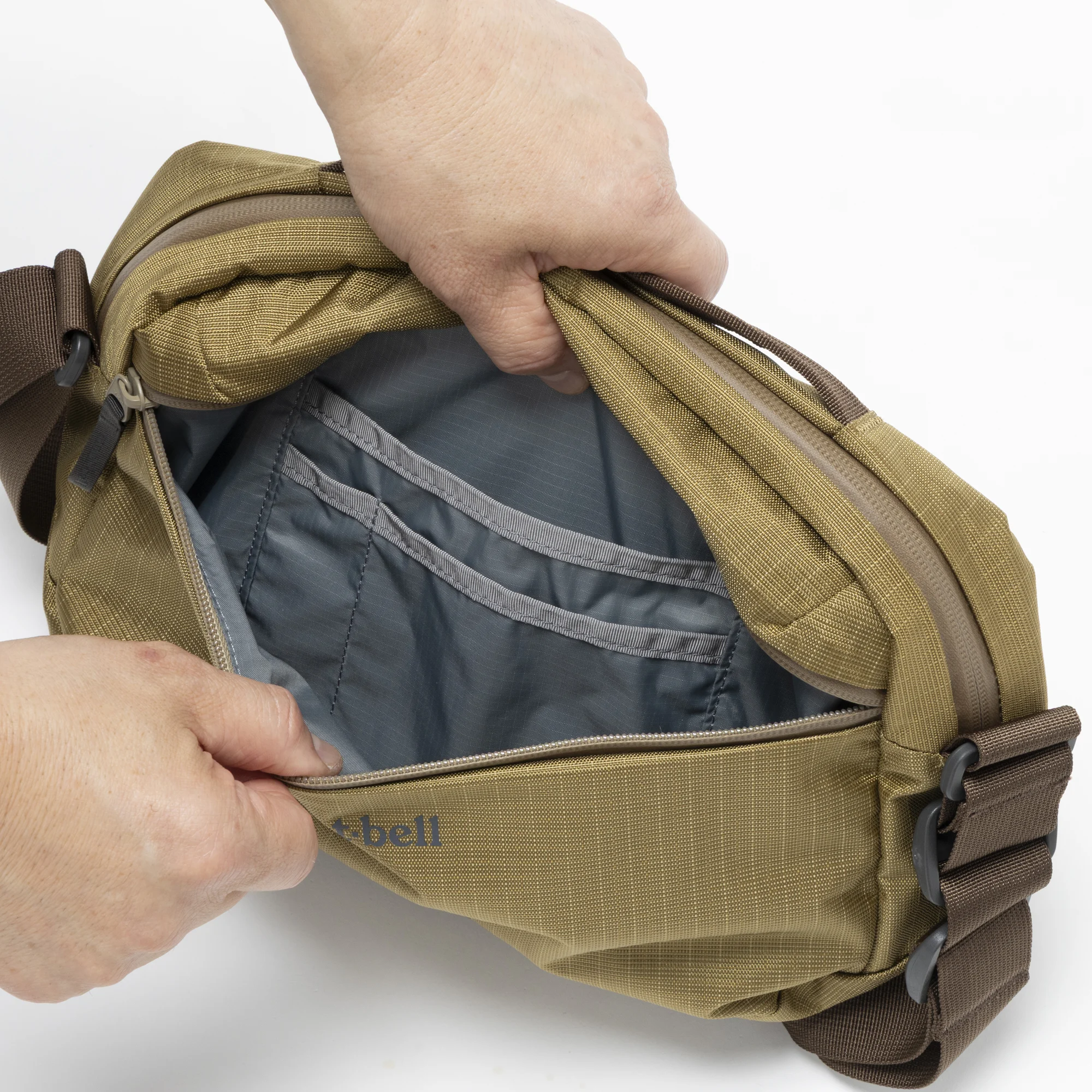 Travel Tough Pouch L | Montbell America