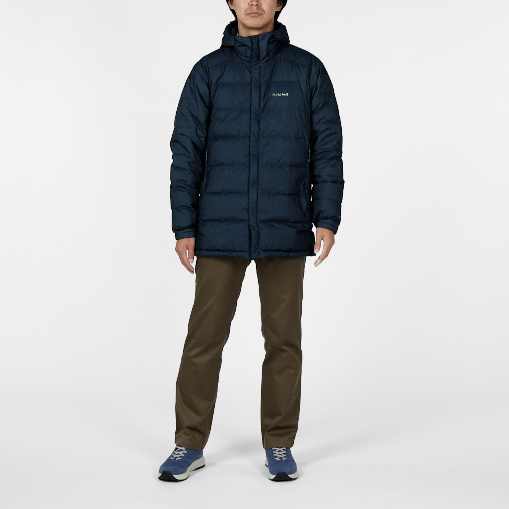 モンベル トラベルダウンパーカ 725 fil パープル グースダウン M モンベル トラベルダウンパーカ 725 fil パープル グースダウン M